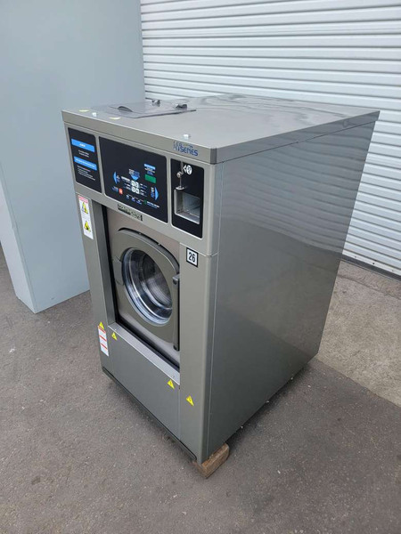 Continental Girbau MG040C11321111, 40 lbs, Coin-Op Front Load Washer, 1PH Serial Number: 1391117E12 Refurbished