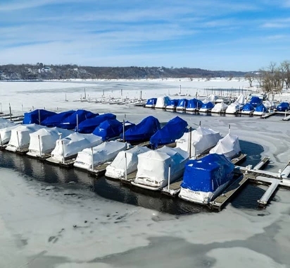 Kasco de-icer protecting a Canadian dock in winter