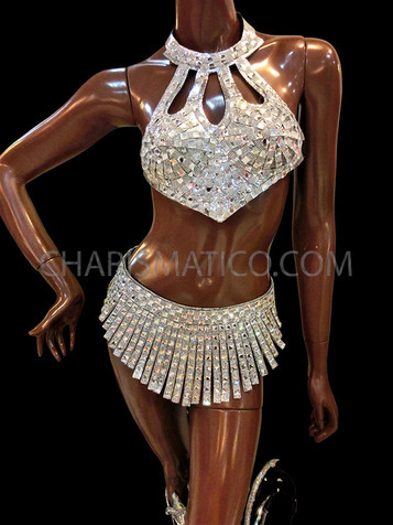 Mirror White Diva’S Geometrical Chocker Neck Bra Top And Asymmetrical Skirt