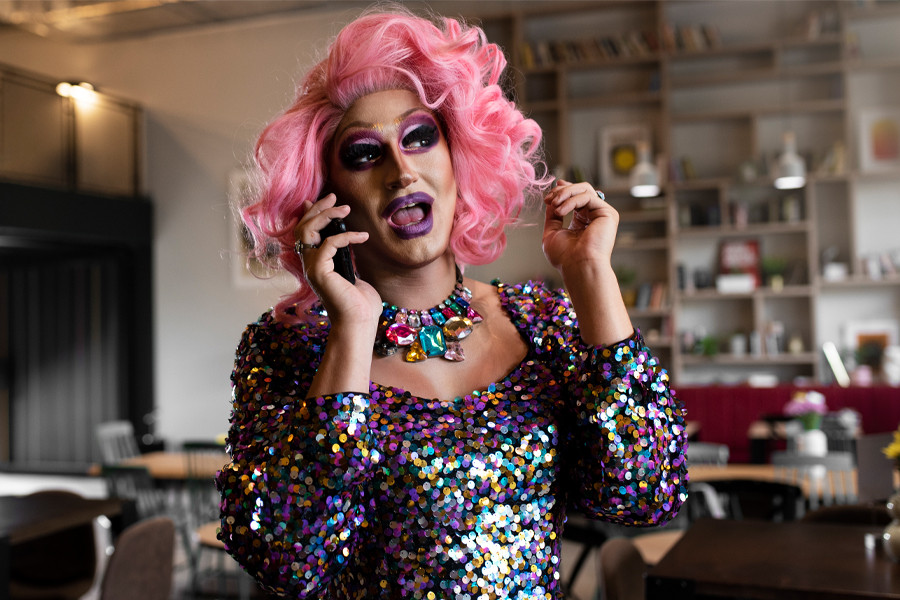 Top 10 Make-Up Tips Only Drag Queen Can Teach You