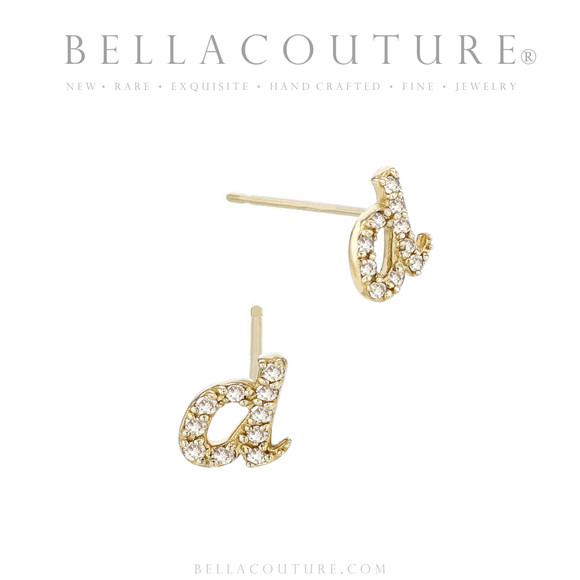 (NEW) BELLA COUTURE ® PALTROW Petite Initial Letter (d) Diamond 14K Yellow Gold Lowercase Italic Cursive Large Alphabet Stud Earring (1PC) (8.7MM)