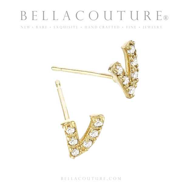 (NEW) BELLA COUTURE ® PALTROW Petite & Dainty Initial Letter (v) Diamond 14K Yellow Gold Lowercase Italic Cursive Large Alphabet Stud Earring (1PC) (6.6MM)