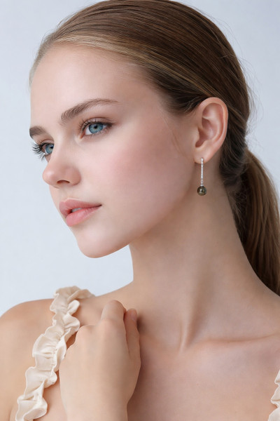 (NEW) BELLA COUTURE® BLAIRE GRAY TAHITIAN PEARL DIAMOND 14K WHITE GOLD HUGGIE EARRINGS (11MM)