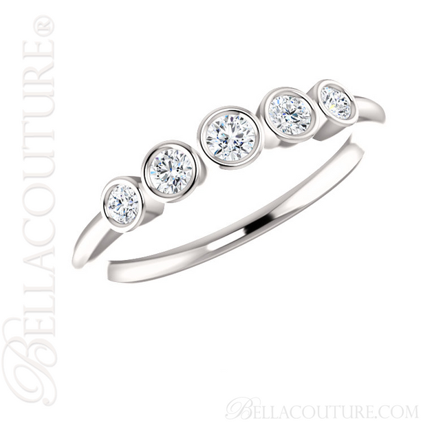 (NEW) BELLA COUTURE CORINA II Fine Graduated Five Diamond Bezel Set 14K White Gold Ring Band (1/4 CT. TW.)