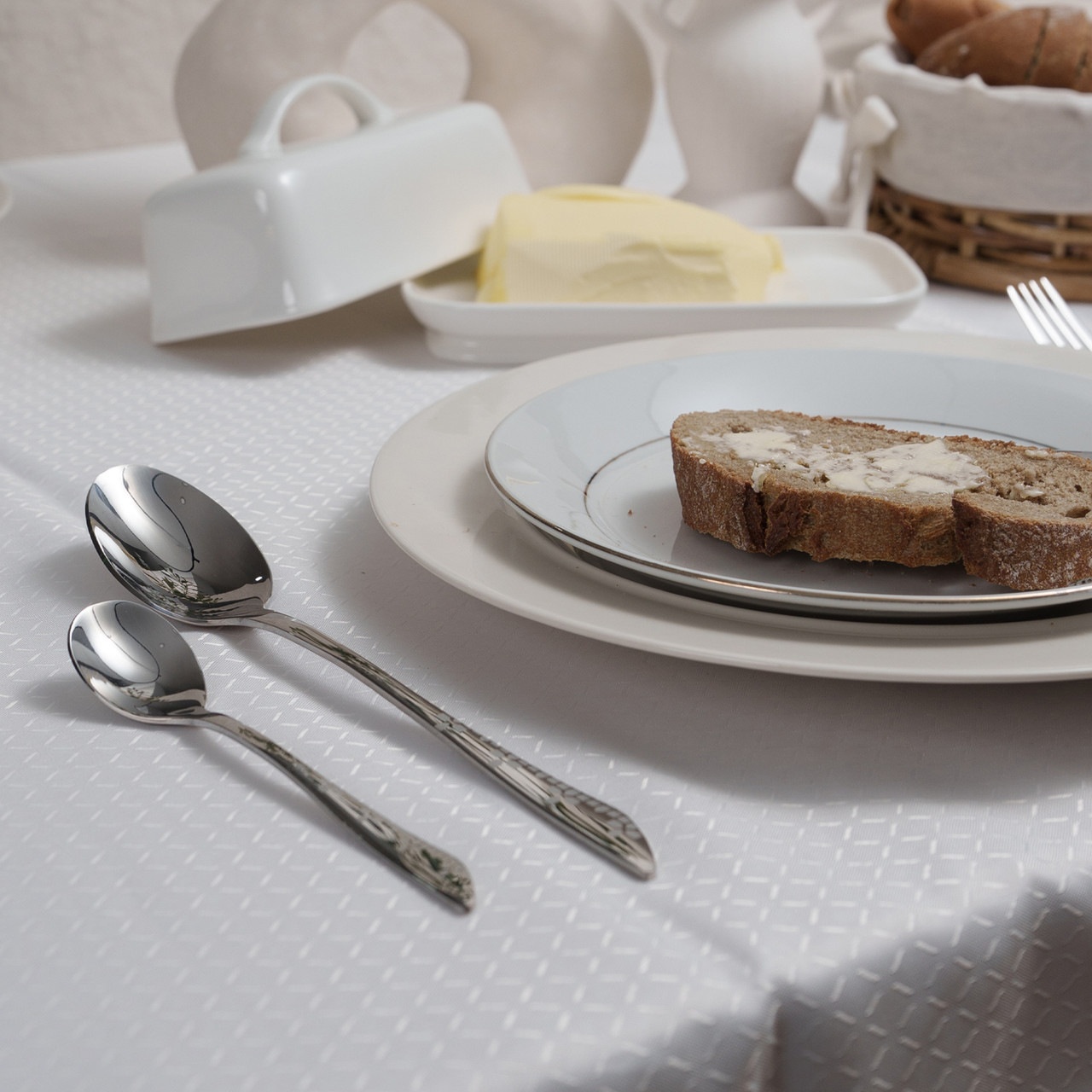 Arshia 24-piece Silver Cutlery Set with Stand