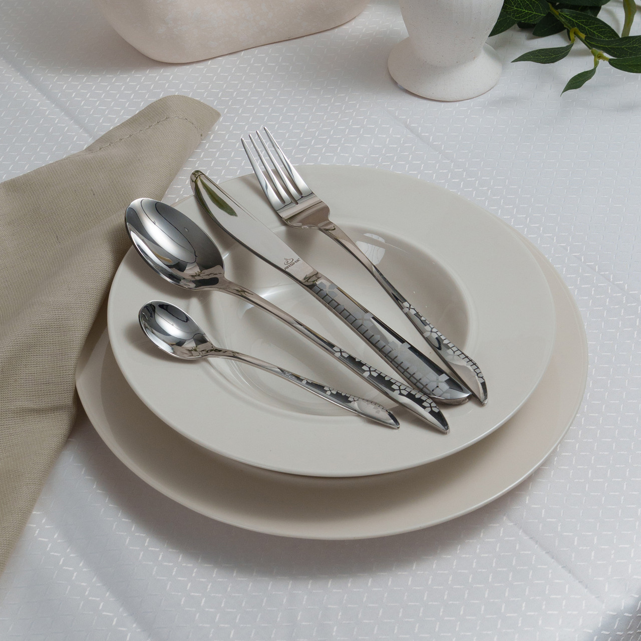 Arshia 48-piece Silver Cutlery Stand with Stand