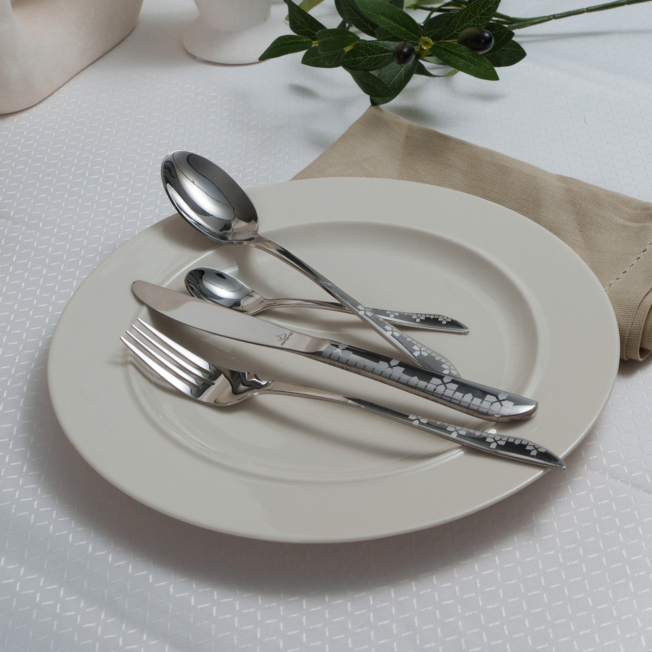 Arshia 26-piece Silver  Cutlery Set with Stand