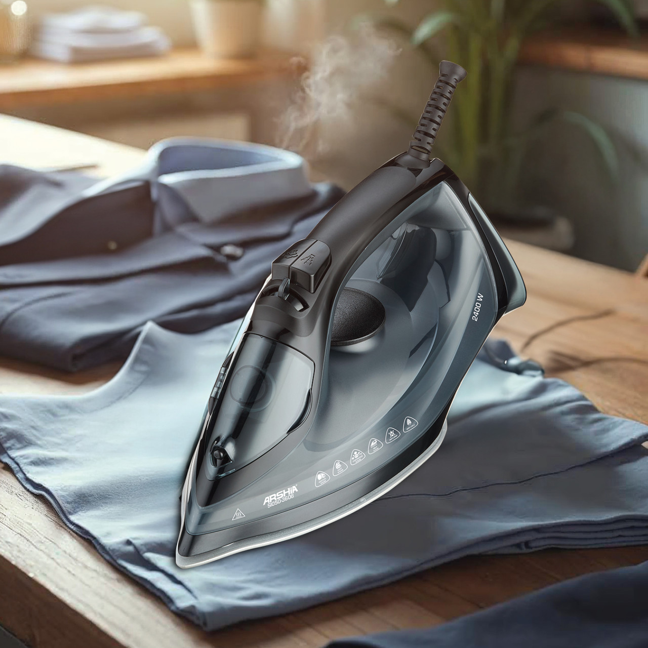 Arshia Steam Iron (Black)