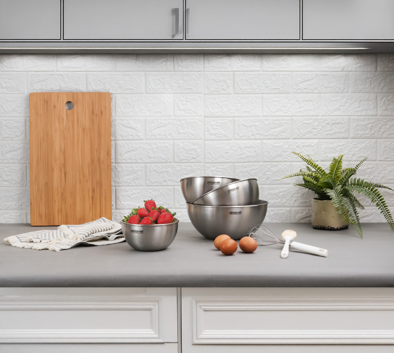 Arshia 4-piece Stainless Steel Mixing Bowl Set