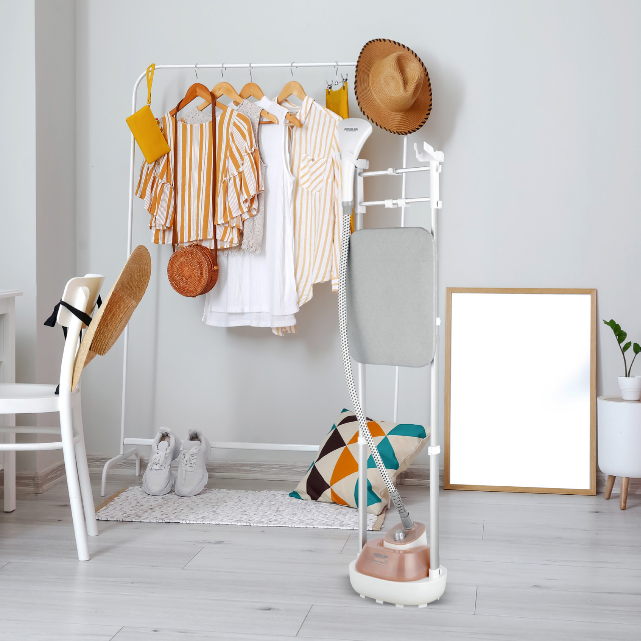 Arshia Garment Steamer (Rose Gold)