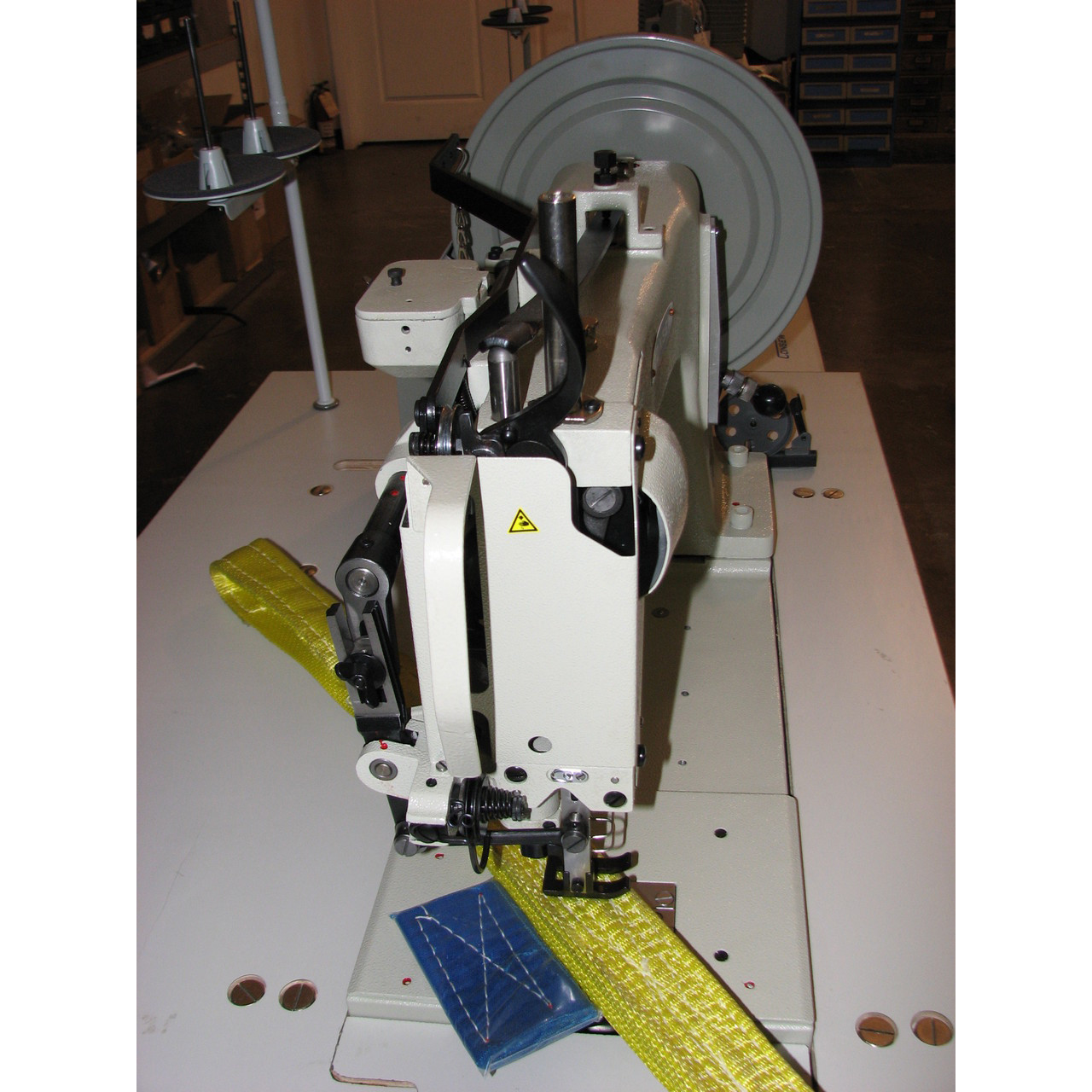 Consew 733R5 Single Needle Heavy Duty Drop Feed Machine with