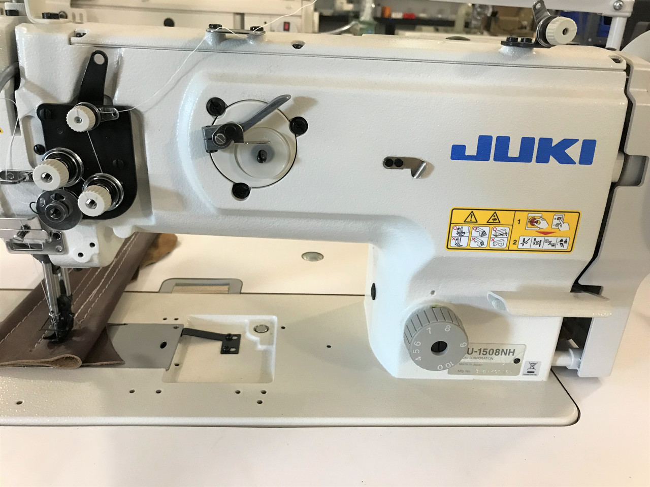 Nylon Threads Industrial Sewing Machine