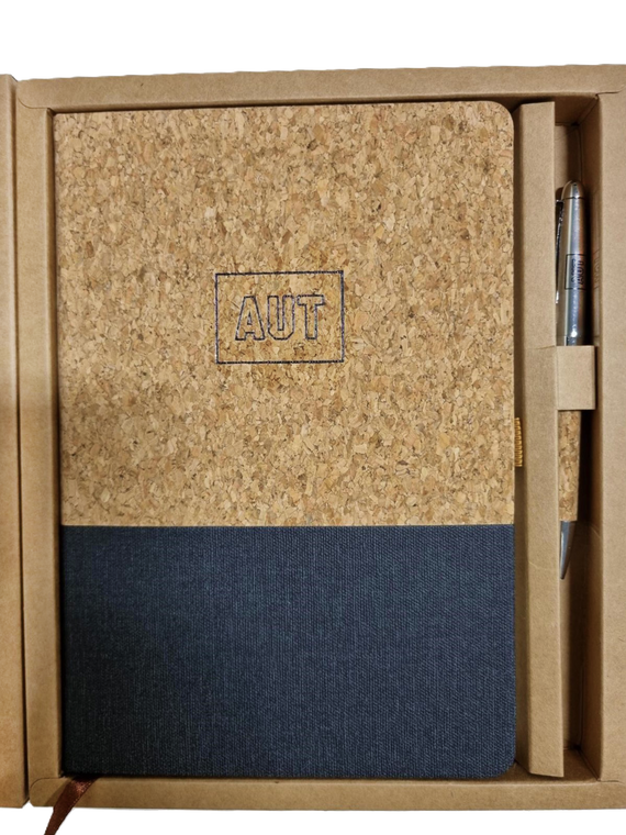 AUT Notebook Set