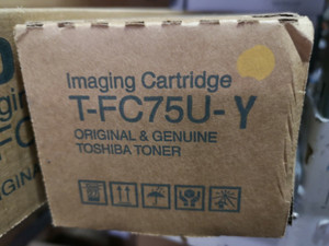 Original Toshiba T-FC75U-Y Yellow Toner Cartridge Original Toshiba T-FC75U-Y Yellow Toner Cartridge