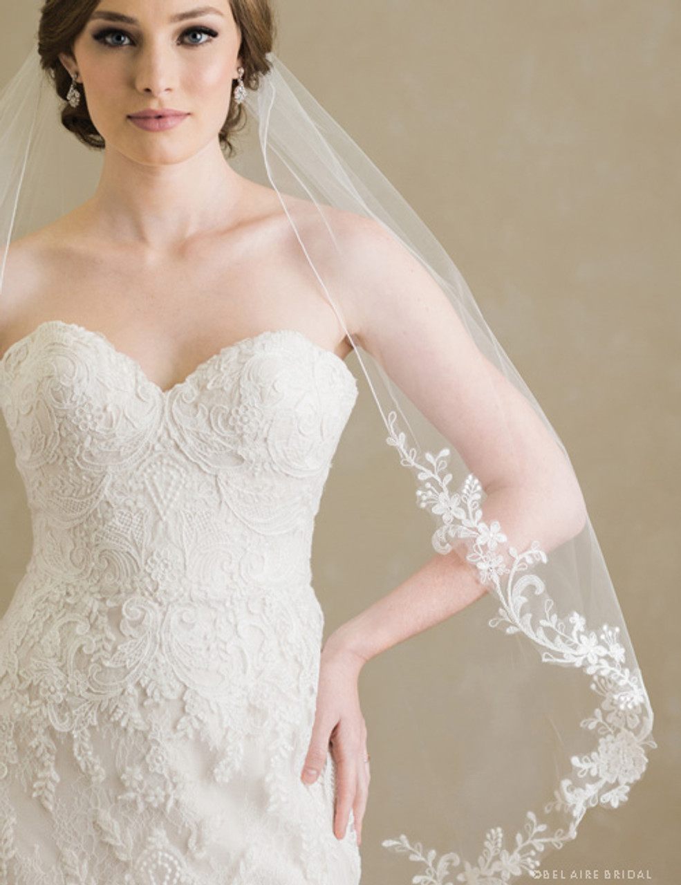 Thin Scalloped Lace Chapel or Cathedral Wedding Veil – One Blushing Bride  Custom Wedding Veils