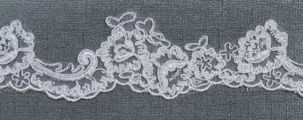 Illusions Bridal Veils Style Number: C7-902-8L 30"x90" - (72"wide, circular, 2 1/4" lace).