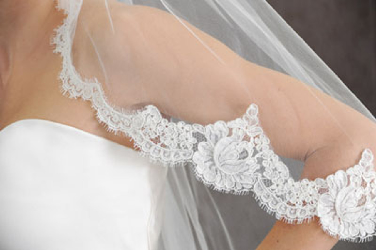 Erica Koesler Veils- Style 764-40