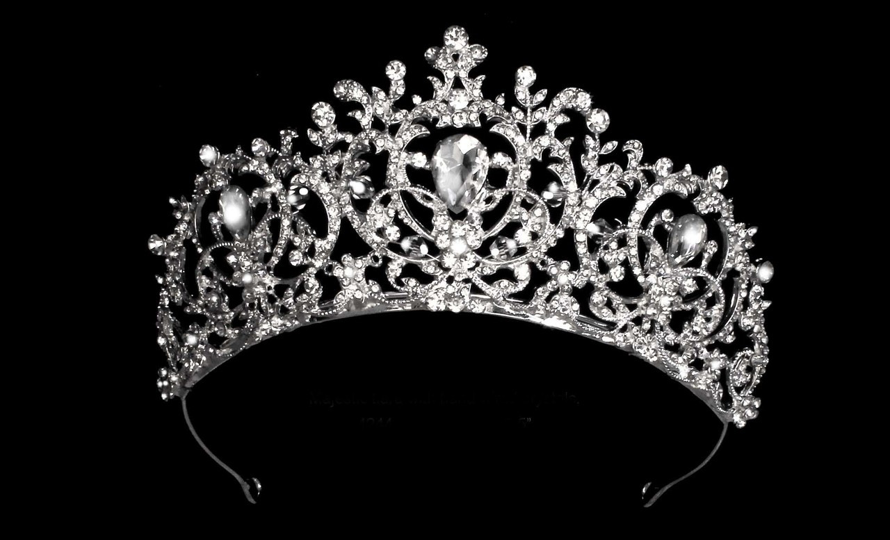 Noelle & Ava - Majestic Tiara With Hand Wired Crystals