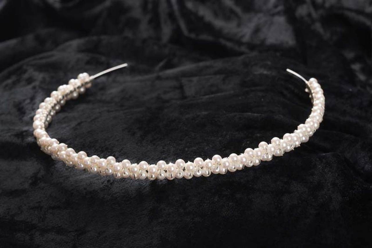 Erica Koesler Style A-5603 - Delicate headband of twisted glass pearls