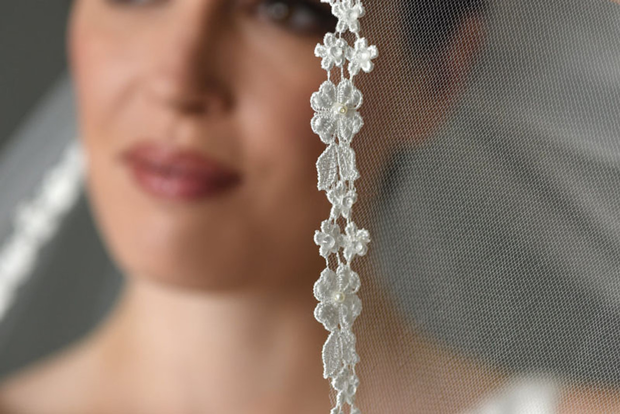 Erica Koesler Wedding Veil 916-40 - (40" inches long) - Venise border of flowers and tri flowers accented silver comb