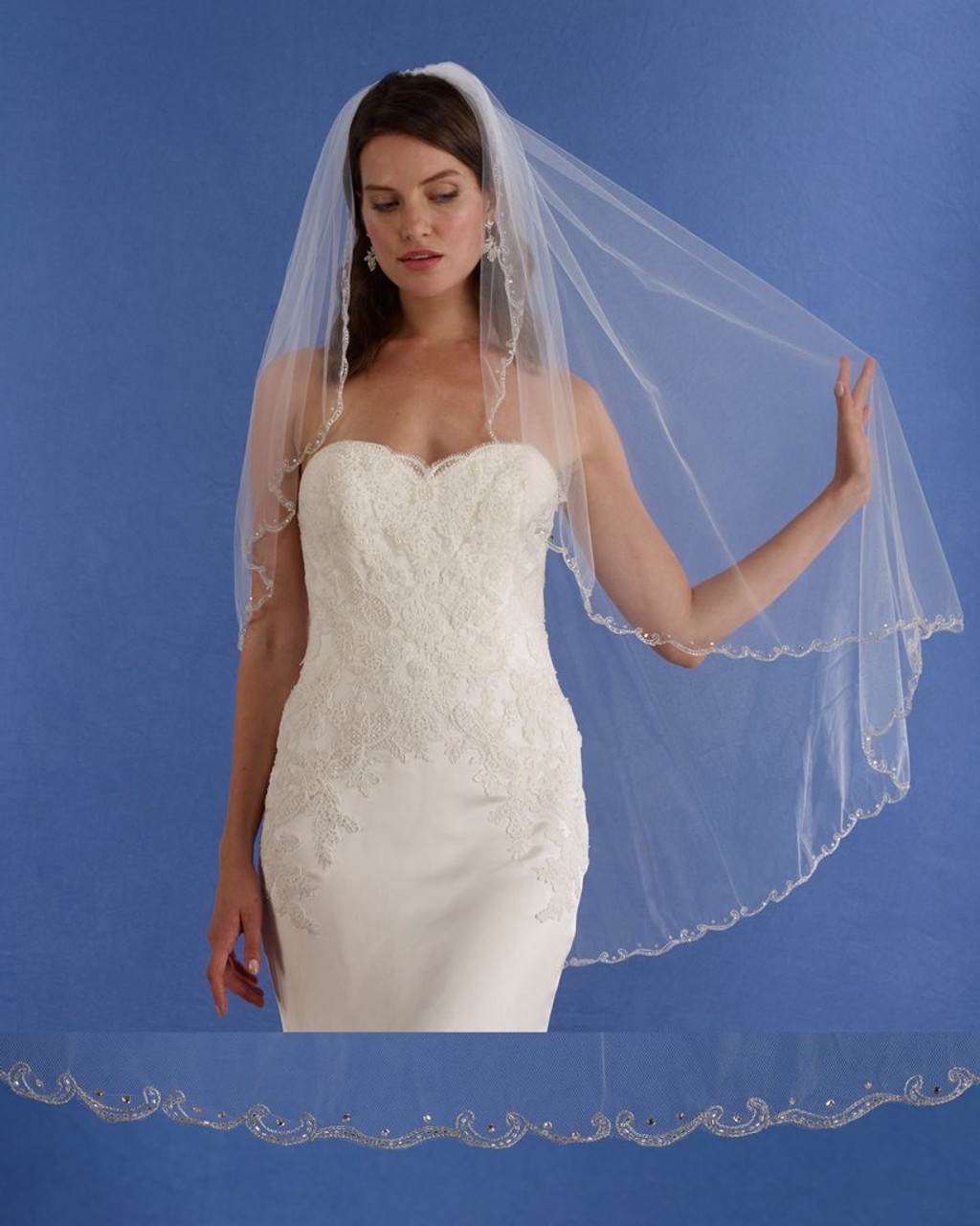 Thin Scalloped Lace Chapel or Cathedral Wedding Veil – One Blushing Bride  Custom Wedding Veils