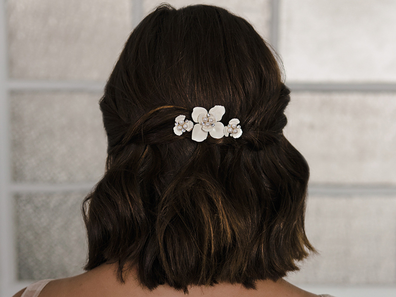 En Vogue Bridal Hair Pin Style HP2116 - metal flower, pearl beads and  rhinestones