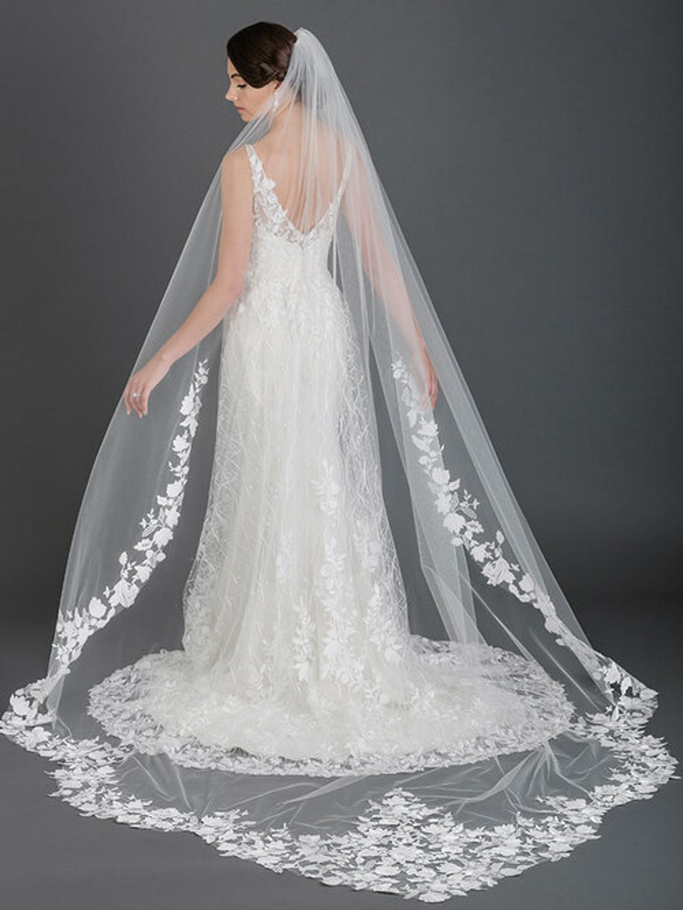 Thin Scalloped Lace Chapel or Cathedral Wedding Veil