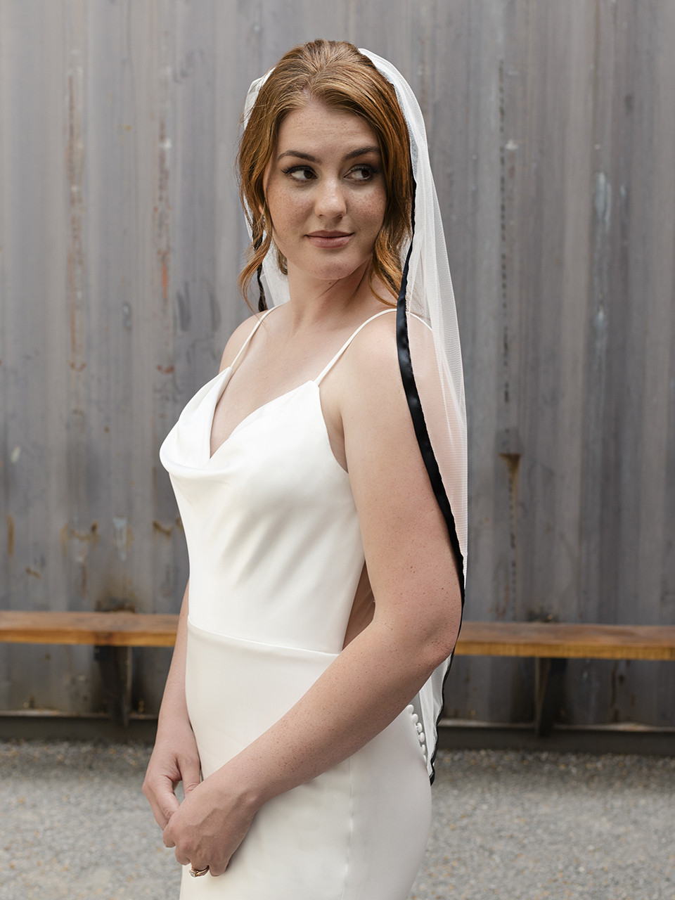 En Vogue Bridal Style V2291SF - English Luxe Tulle Veil With Ribbon Edge - 41 Inches