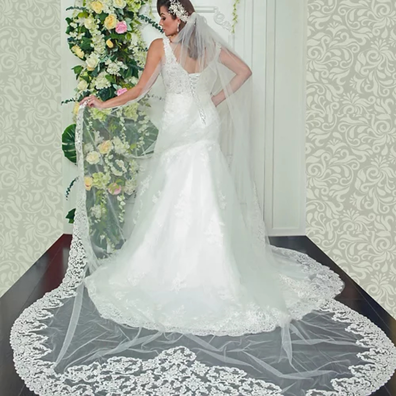 V2394WRC Wide Royal Cathedral Bridal Veil