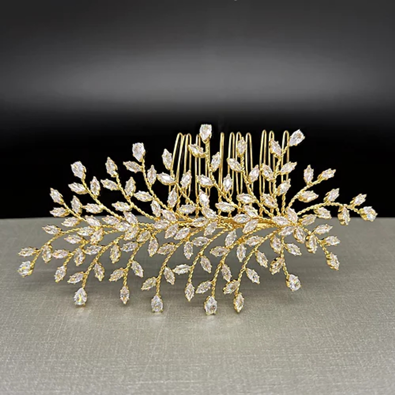 Lucky Collections ™ BC6575 Gold Zirconia Hair Comb