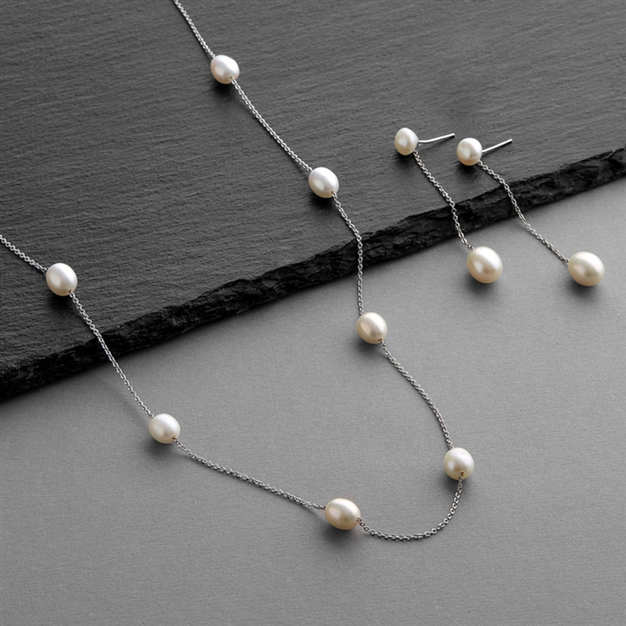 MONROE White Gold Floating Pearl Necklace - Joulberry