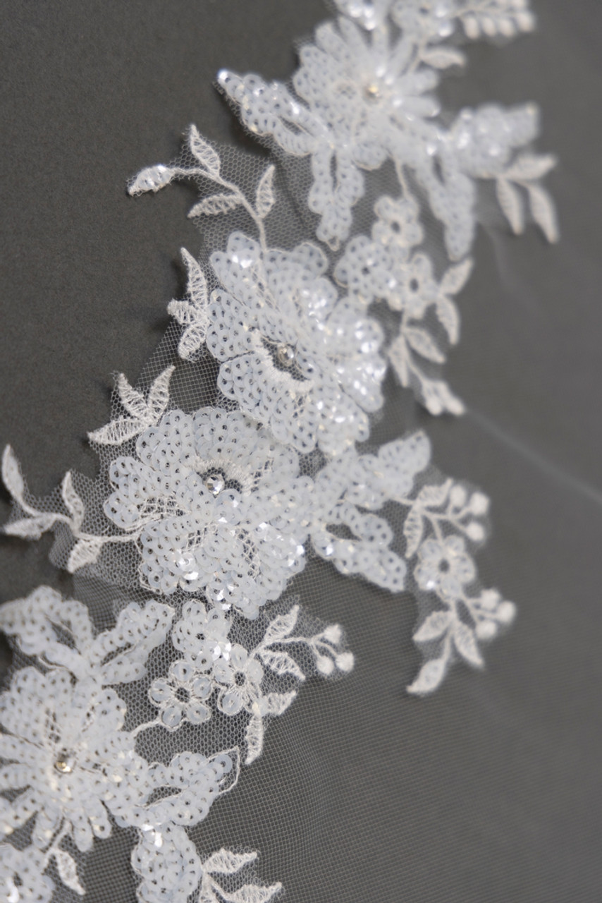 【pharfaite】LACE LIMITATION ETERNA-CHIC Mariell Long Fingertip Sheer Veil with Sequin Floral Lace