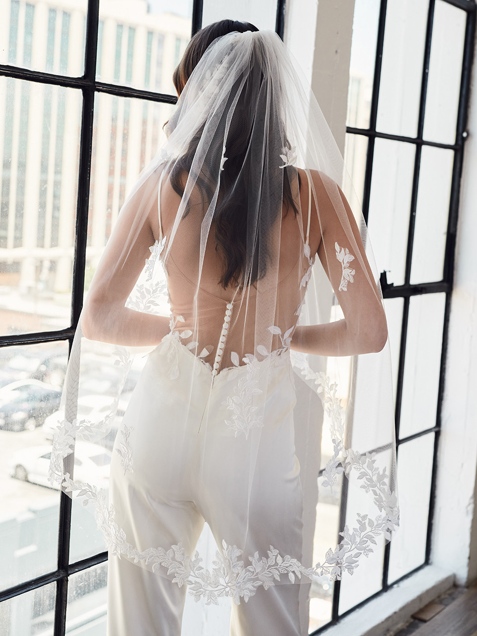 The Best Wedding Veils for Every Bride: Shop Vogue Weddings-Approved Styles  in Tulle and Lace