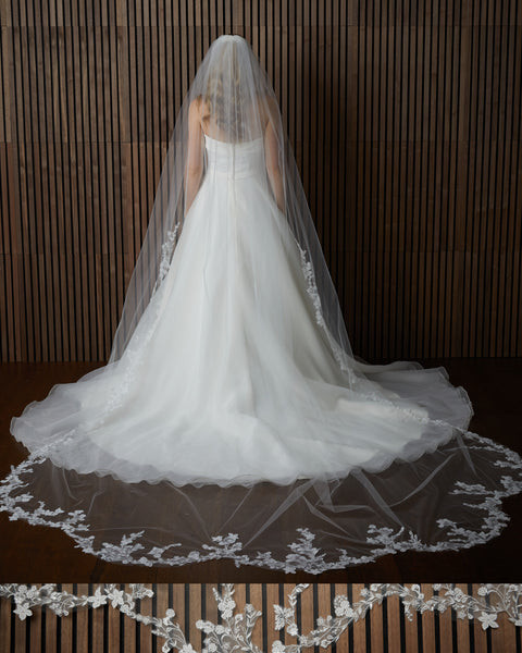 Marionat Bridal Veils 6104 Scalloped Cathedral beaded lace veil