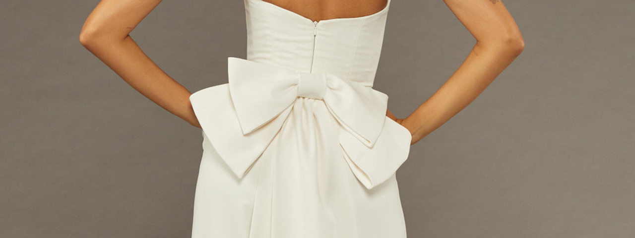 En Vogue Bridal Detachable Crepe Bow | DB2467