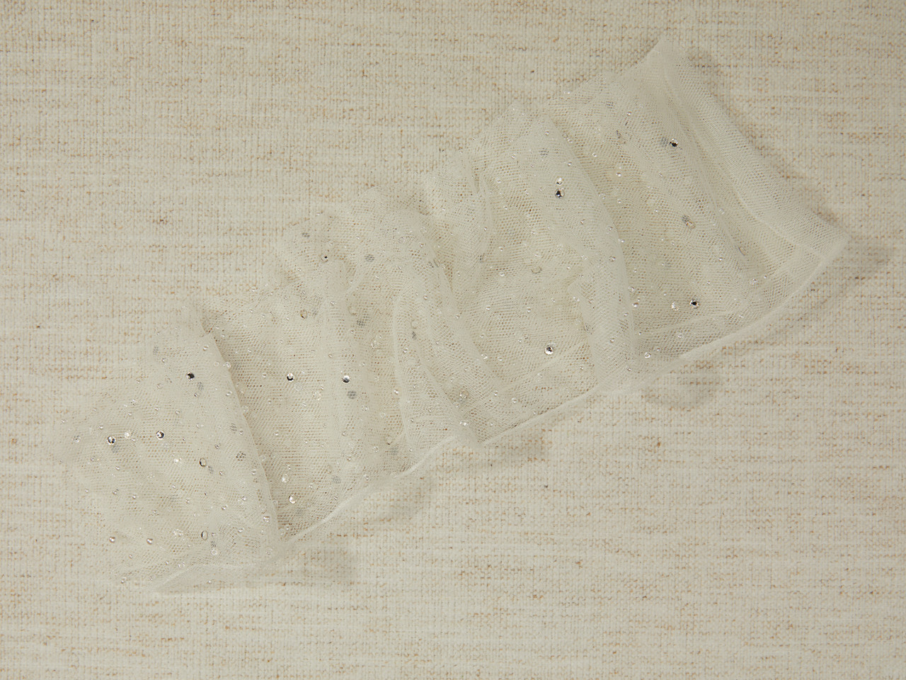 En Vogue Bridal Gloves | GL2406 - Beaded Luxe Tulle 