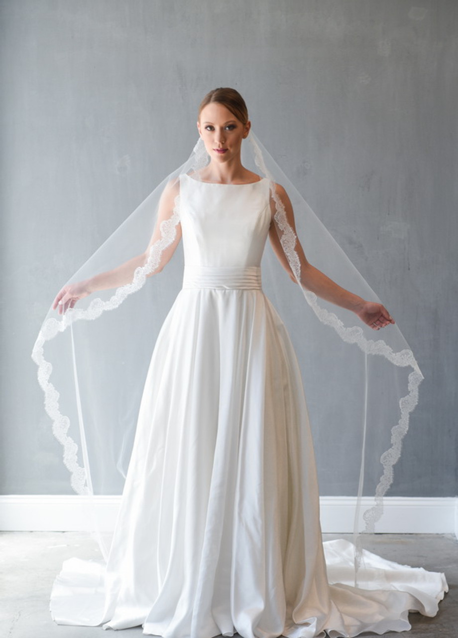 Erica Koesler Wedding Veil 853-90 - Chantilly Lace Edge Cathedral