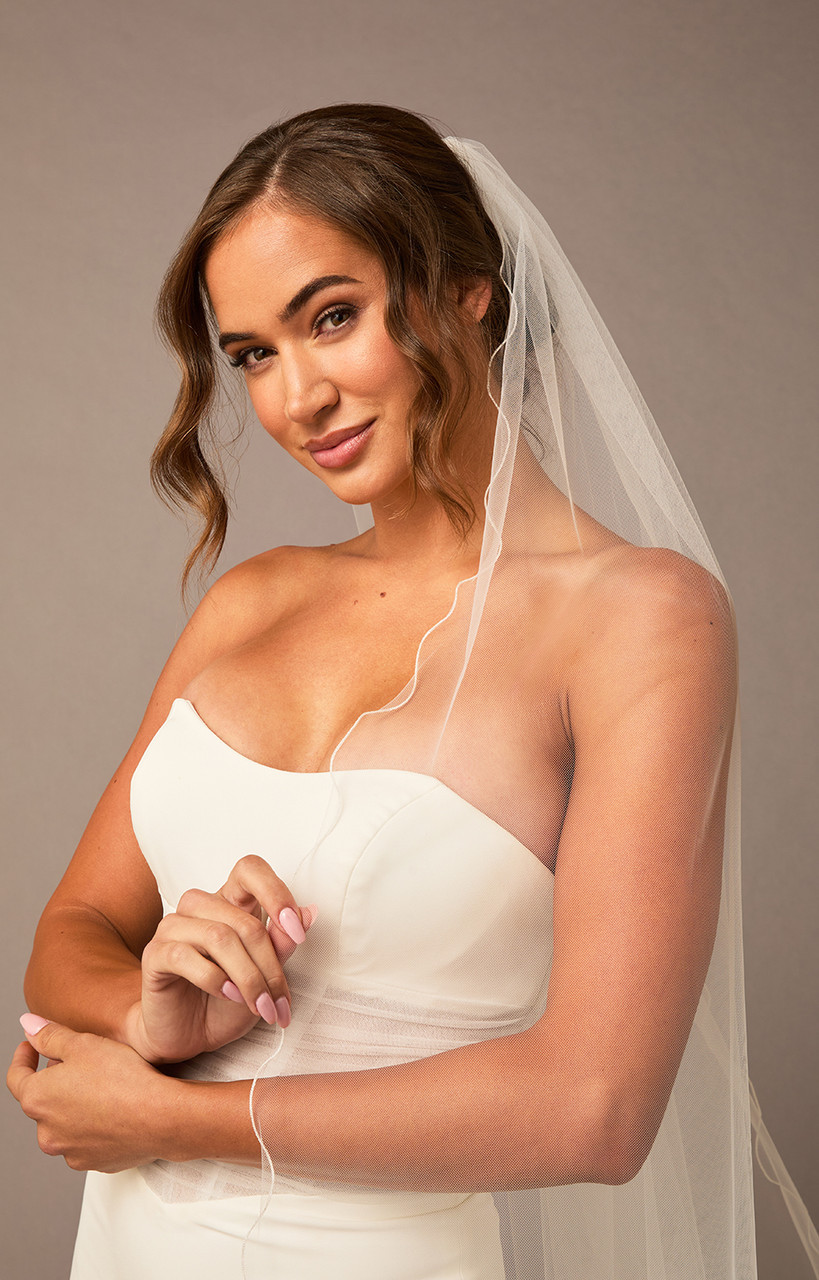 En Vogue Bridal Cathedral Style V2669RC - Scalloped Pencil Edge - 120" Long