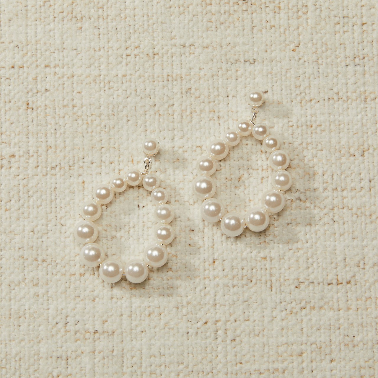 En Vogue Pearl Bridal Earrings | E2453