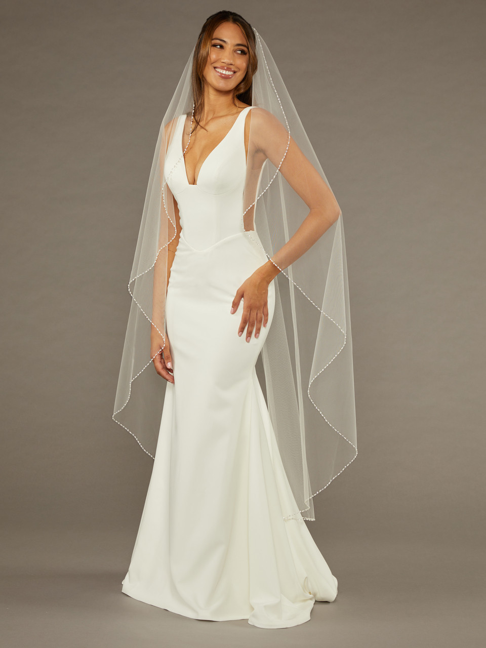 En Vogue Bridal Veil V2480WZ-WF - Waltz Waterfall 