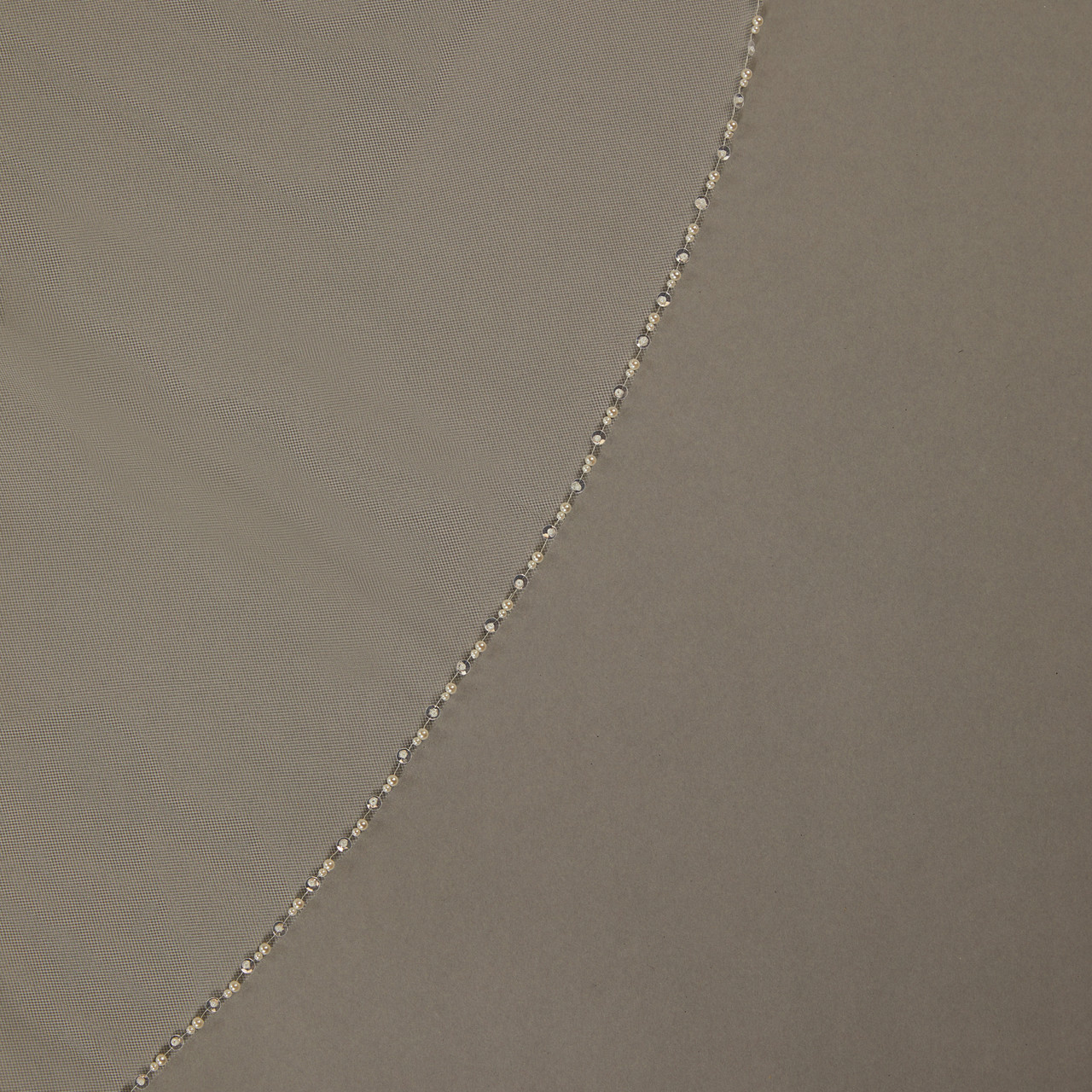 En Vogue Bridal Veil V2480WZ-WF - Waltz Waterfall 