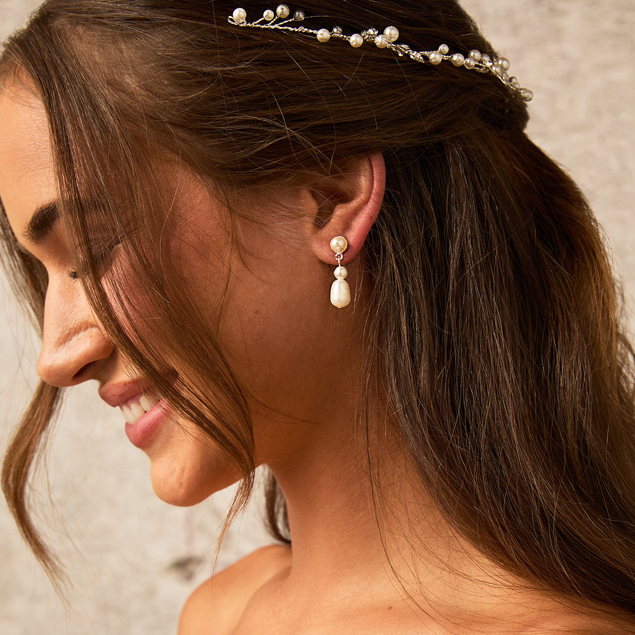 En Vogue Bridal Earrings | E2649