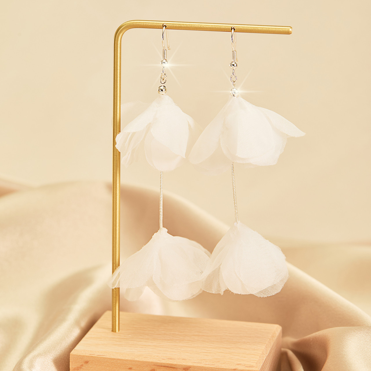 En Vogue Bridal Earrings | E2653