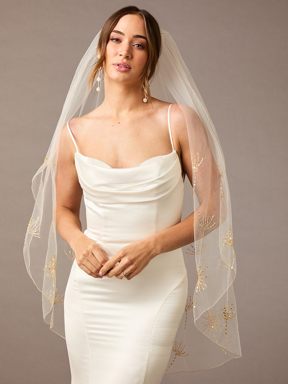 En Vogue Bridal Veil V2577SF - Gold Embroidered and Sequin Dandelion Design and Unfinished Edge