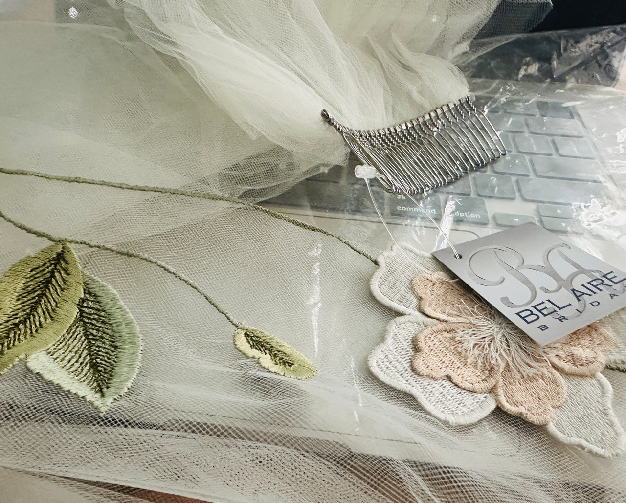 Bel Aire Bridal Veils V7709 - Mult-Color - Ivory Quick Ship 