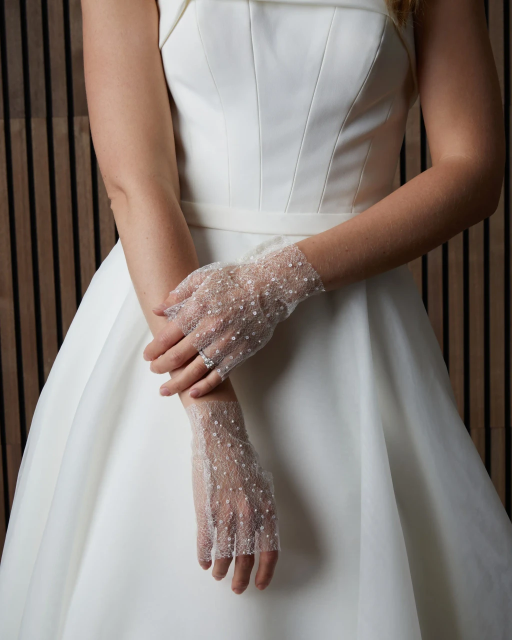 Marionat Bridal G212 Fingerless sequin gloves - Ivory