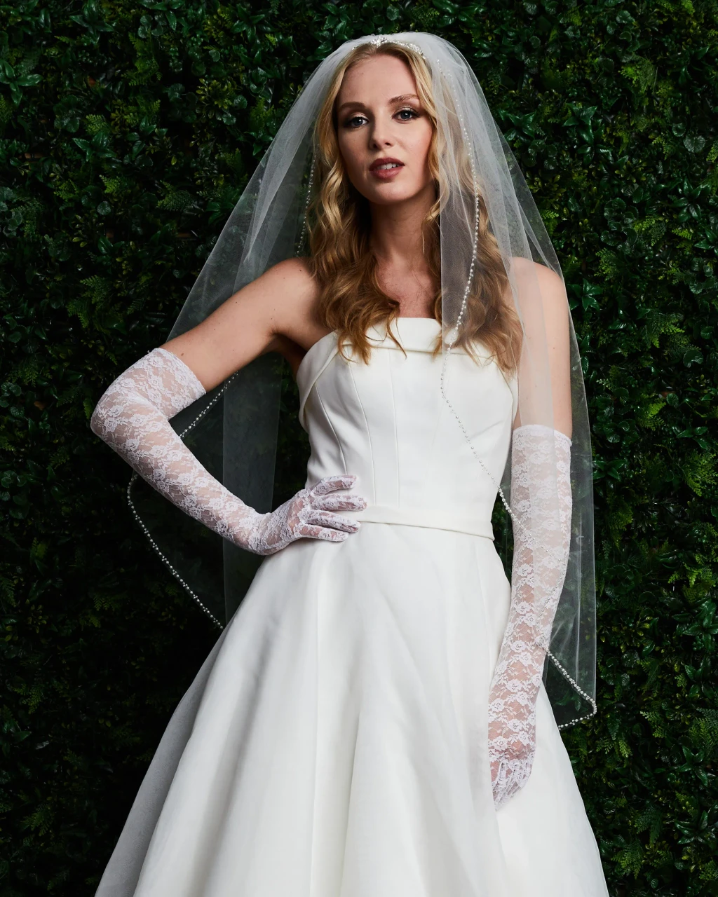 Marionat Bridal Lace Gloves GL201