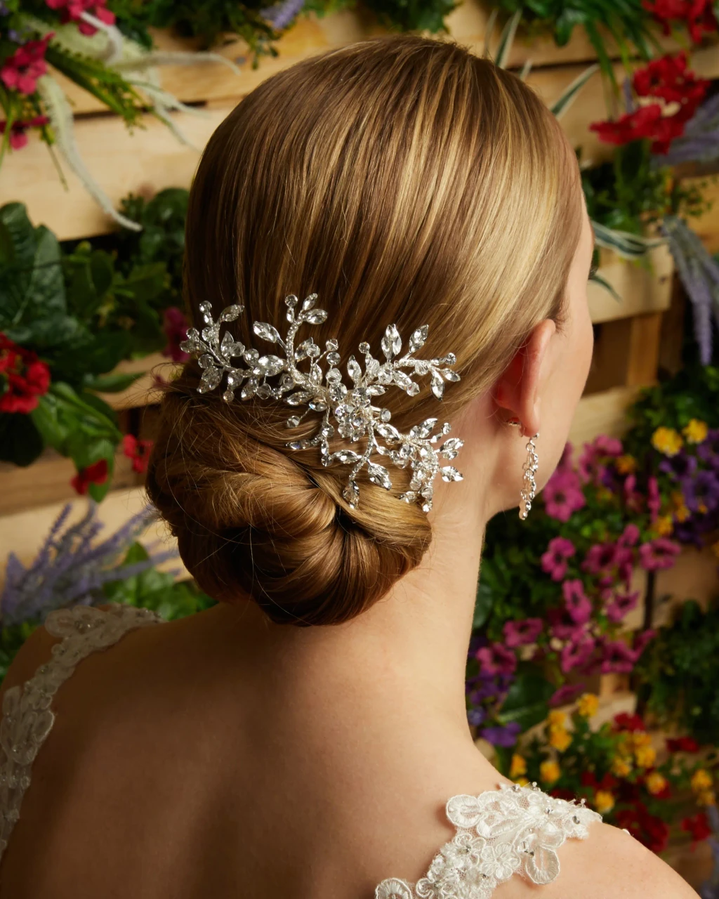 Marionat Bridal 9358 Rhinestone clip with crystals