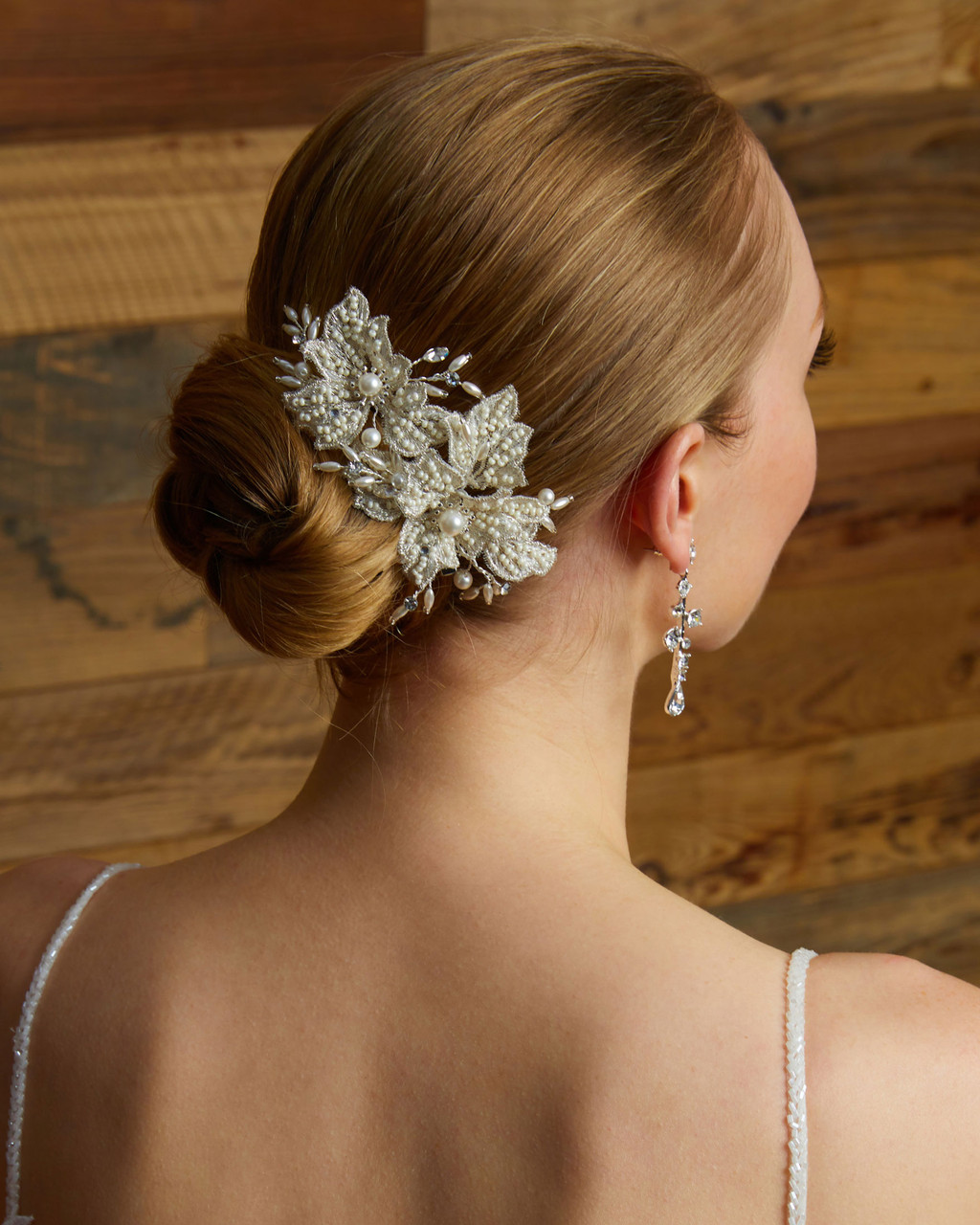 Marionat Bridal 5019 Beaded flower clip with pearls and rhinestones
