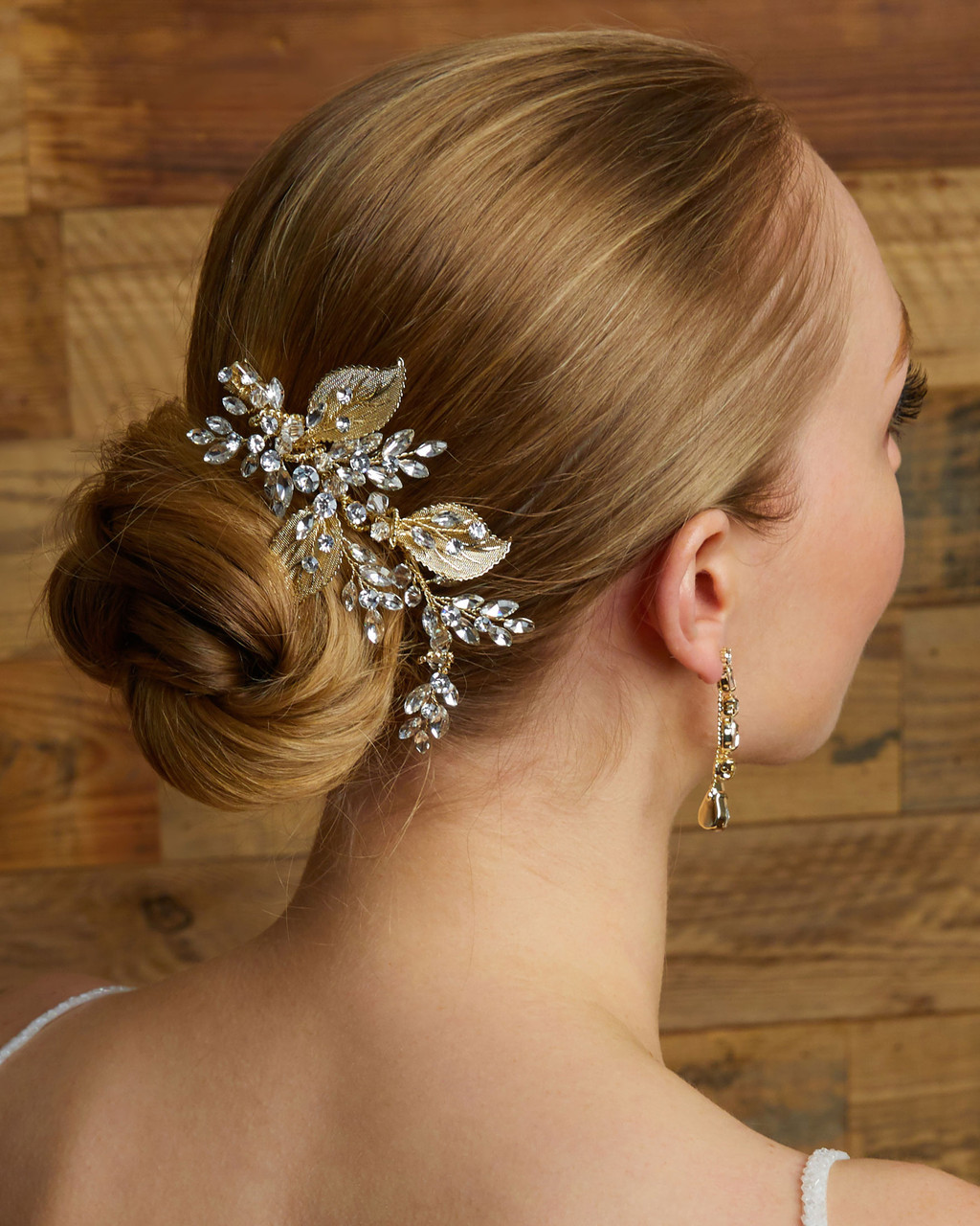 Marionat Bridal 9372 Rhinestone and metal leaf clip.
